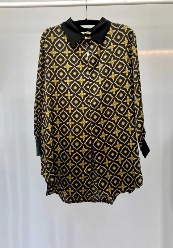 Hooded ShirtsMalissa J Geometric One Size Shirt, Black & Gold